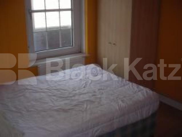 			new instruction, 3 Bedroom, 1 bath, 1 reception Flat			 Islip Street, Kentish Town